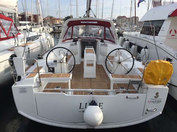 Beneteau Oceanis 38 | Luce