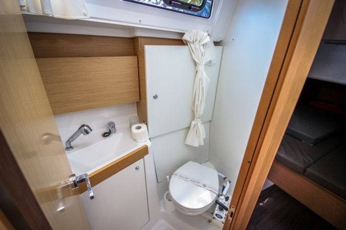 Beneteau Oceanis 38 | Luce