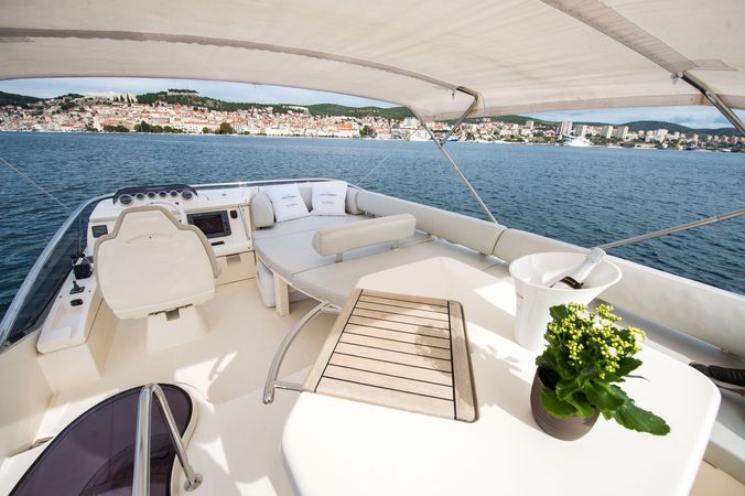 Azimut 47 Fly | Skyfall