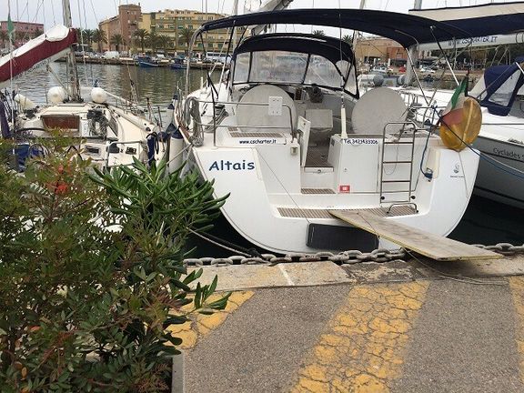 Oceanis 54