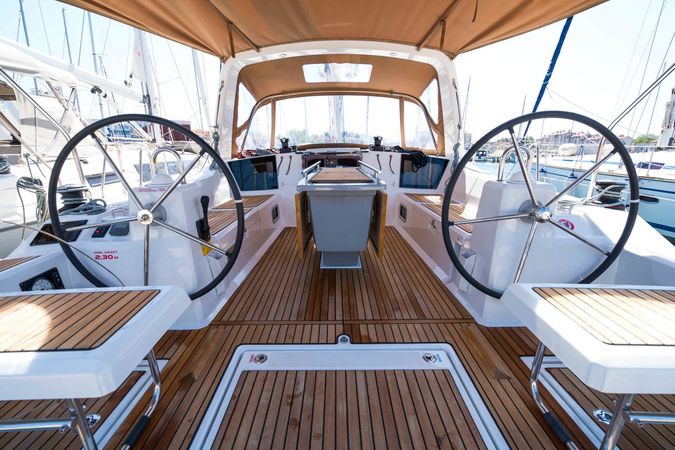 Beneteau Oceanis 41.1 | White Pearl