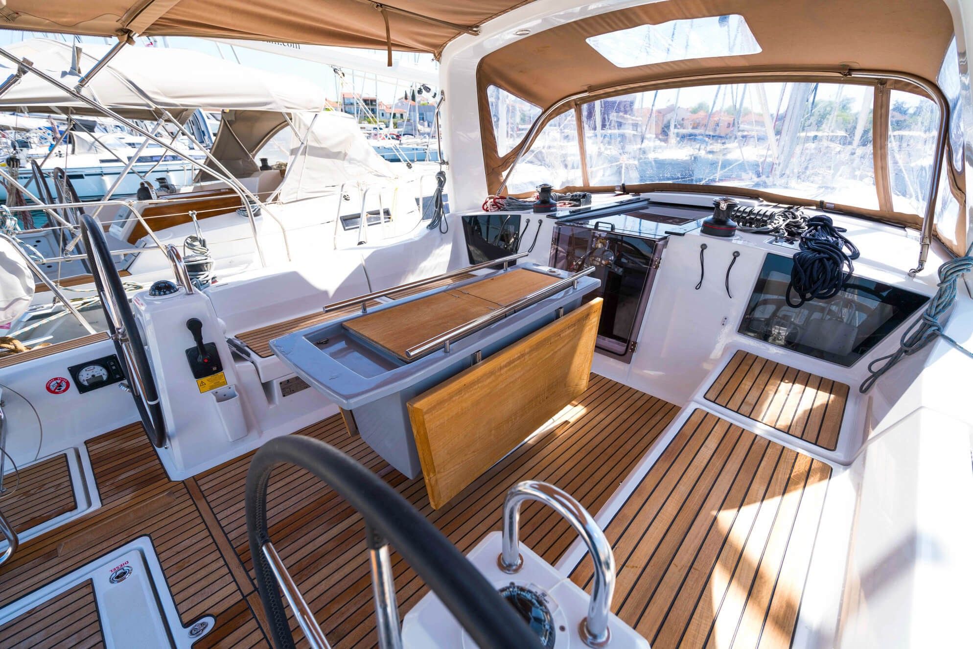 Beneteau Oceanis 41.1 | White Pearl