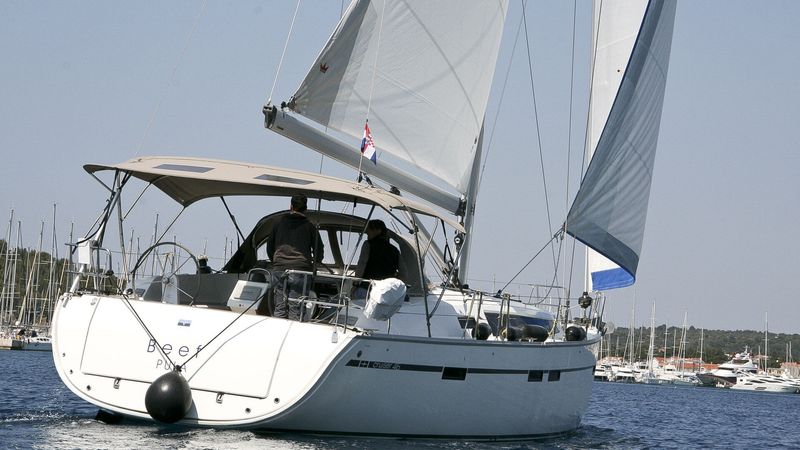 Bavaria Cruiser 46 | Beef