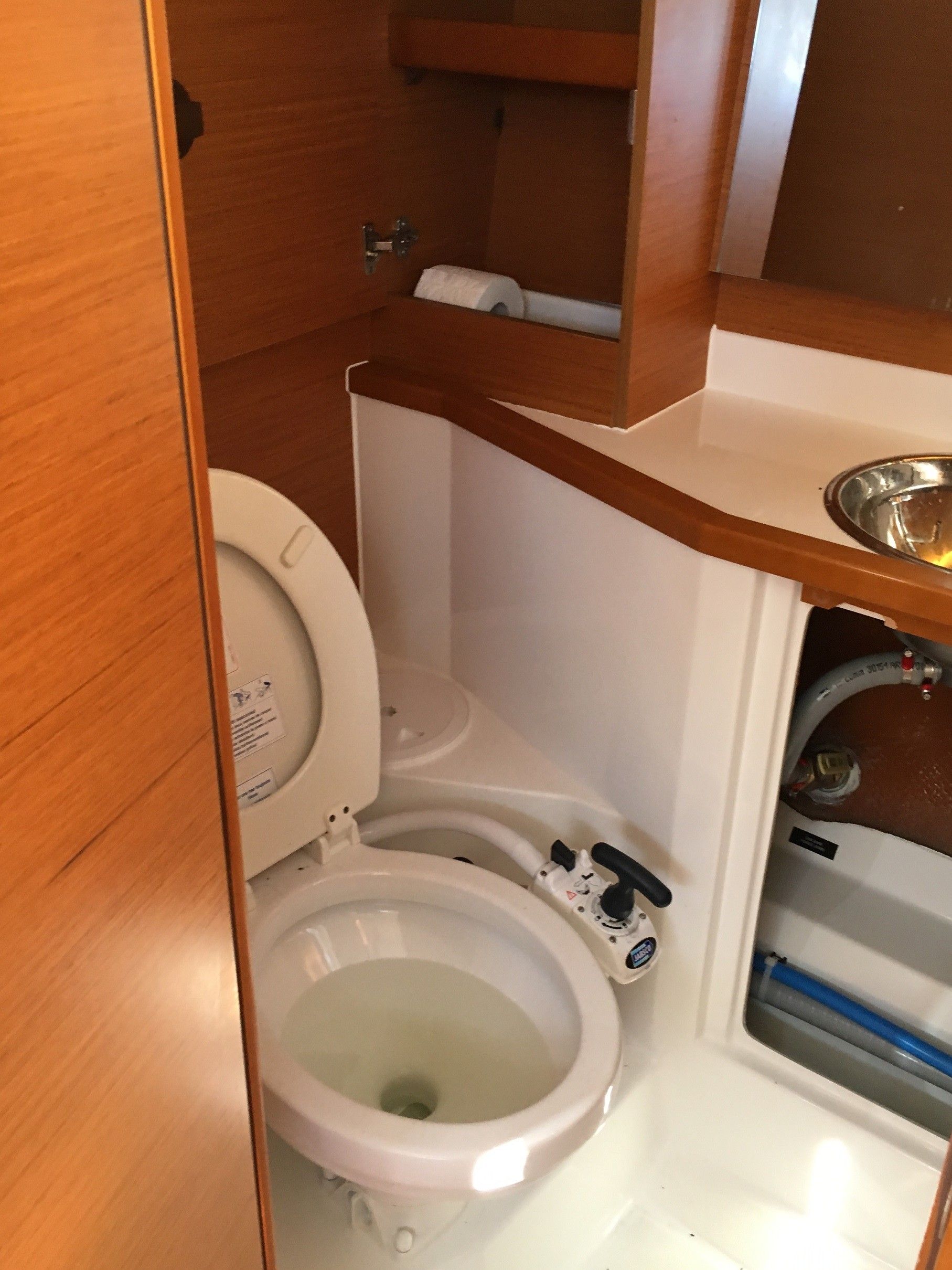 Jeanneau Sun Odyssey 389 | Dust in the Wind