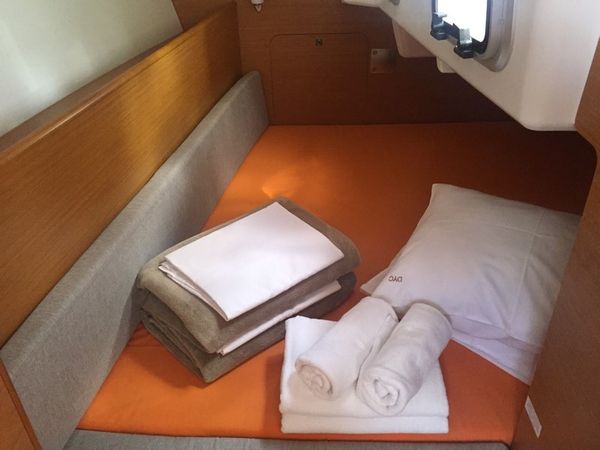 Jeanneau Sun Odyssey 33i | Nevena