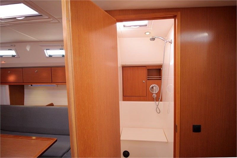 Bavaria Cruiser 50 | Leonis