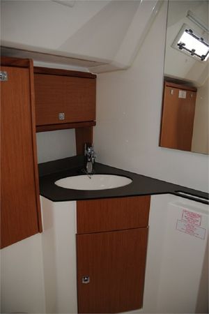 Bavaria Cruiser 56 | Maximum