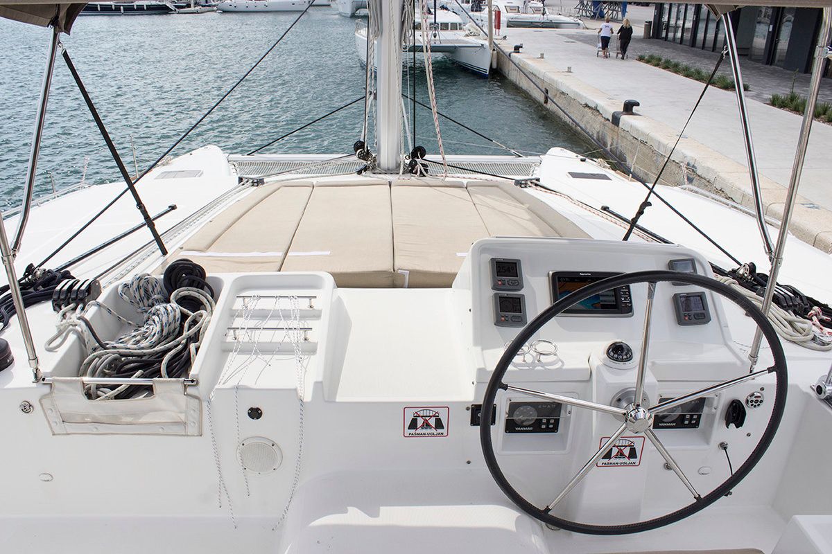 Lagoon 450 F | Sunshine