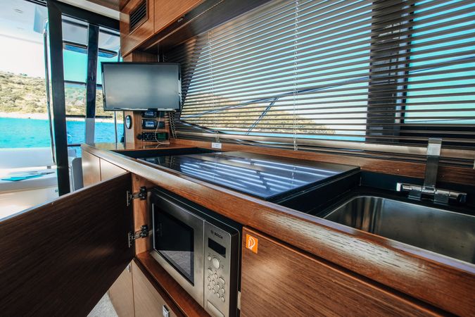 Bavaria R40 Fly | Borimir