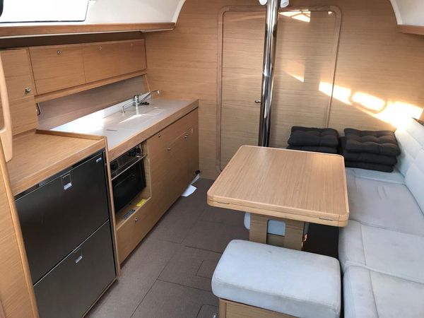 Dufour 382 | Diniva 2