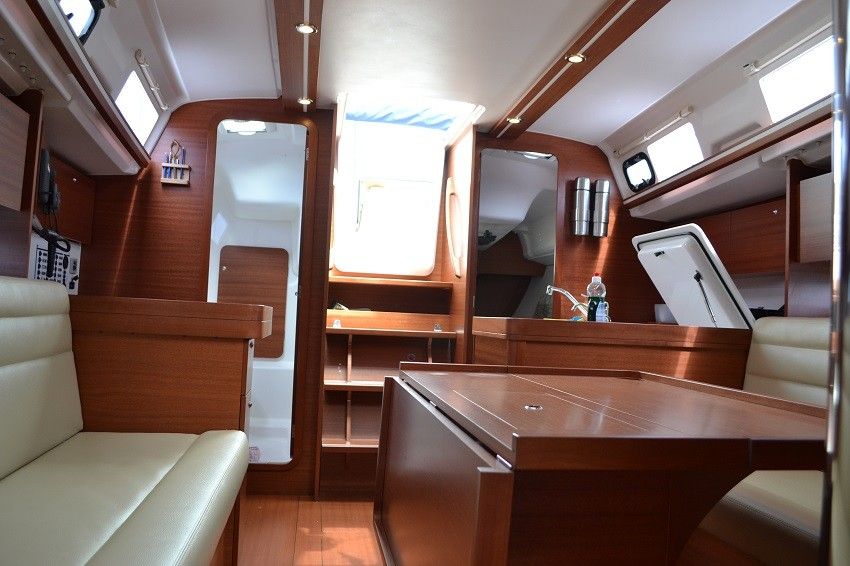 Dufour 335 | Moon River