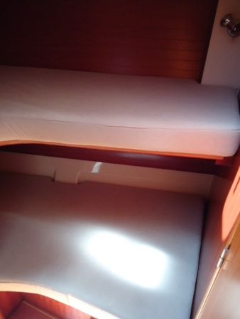 Dufour 44 | Jonathan Pink