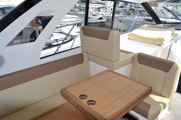 Bavaria Sport 400 | Rhea