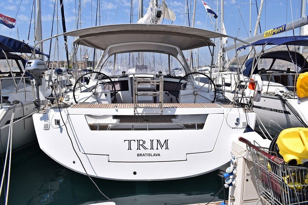 Beneteau Oceanis 48 | Trim