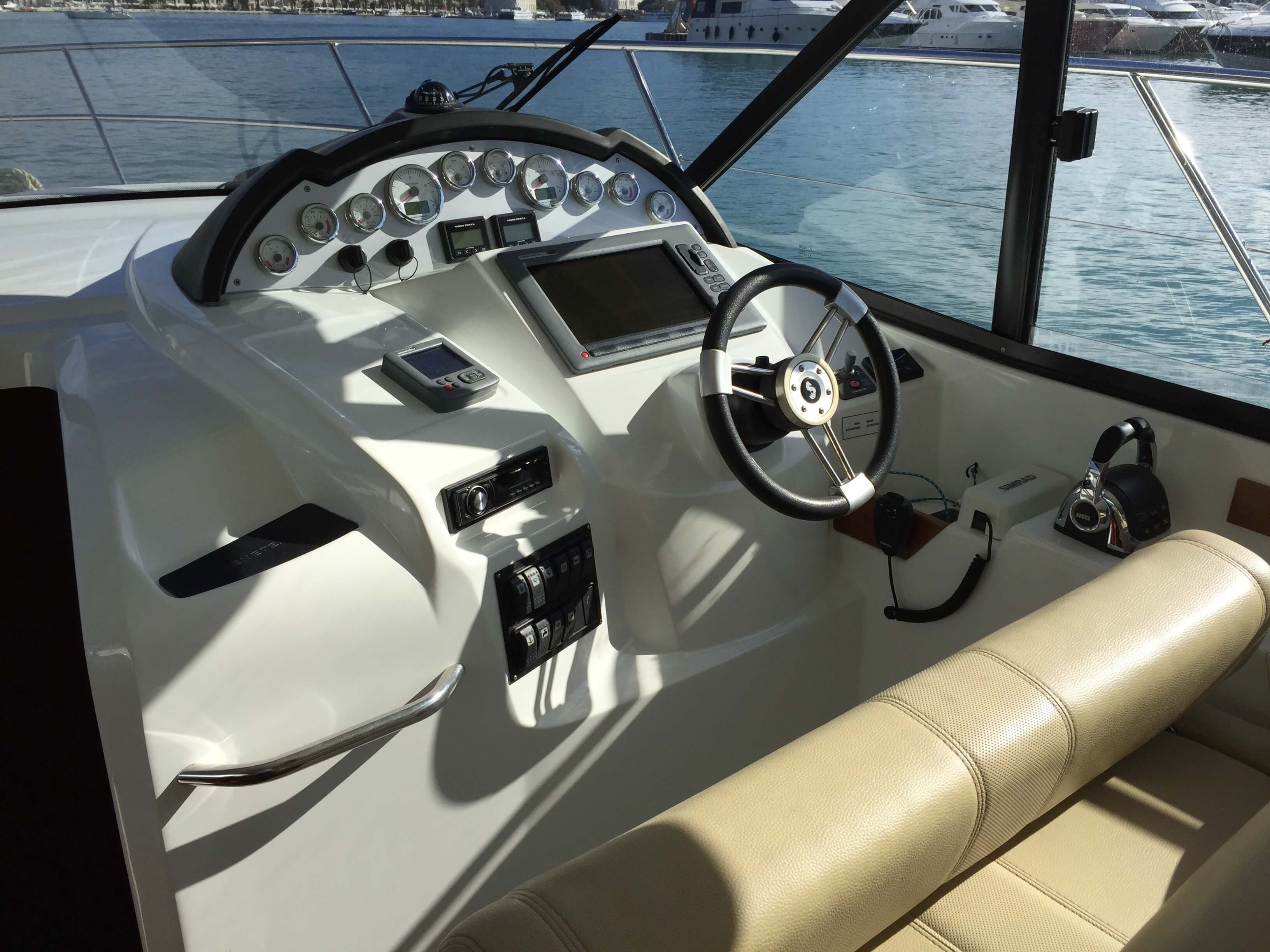Beneteau Antares 36 | Galeb