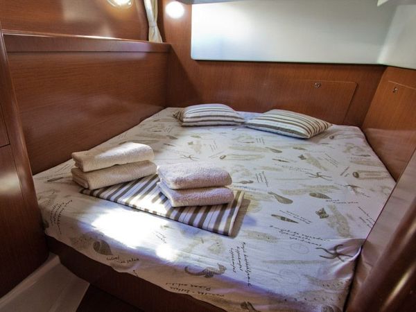 Beneteau Antares 36 | Galeb