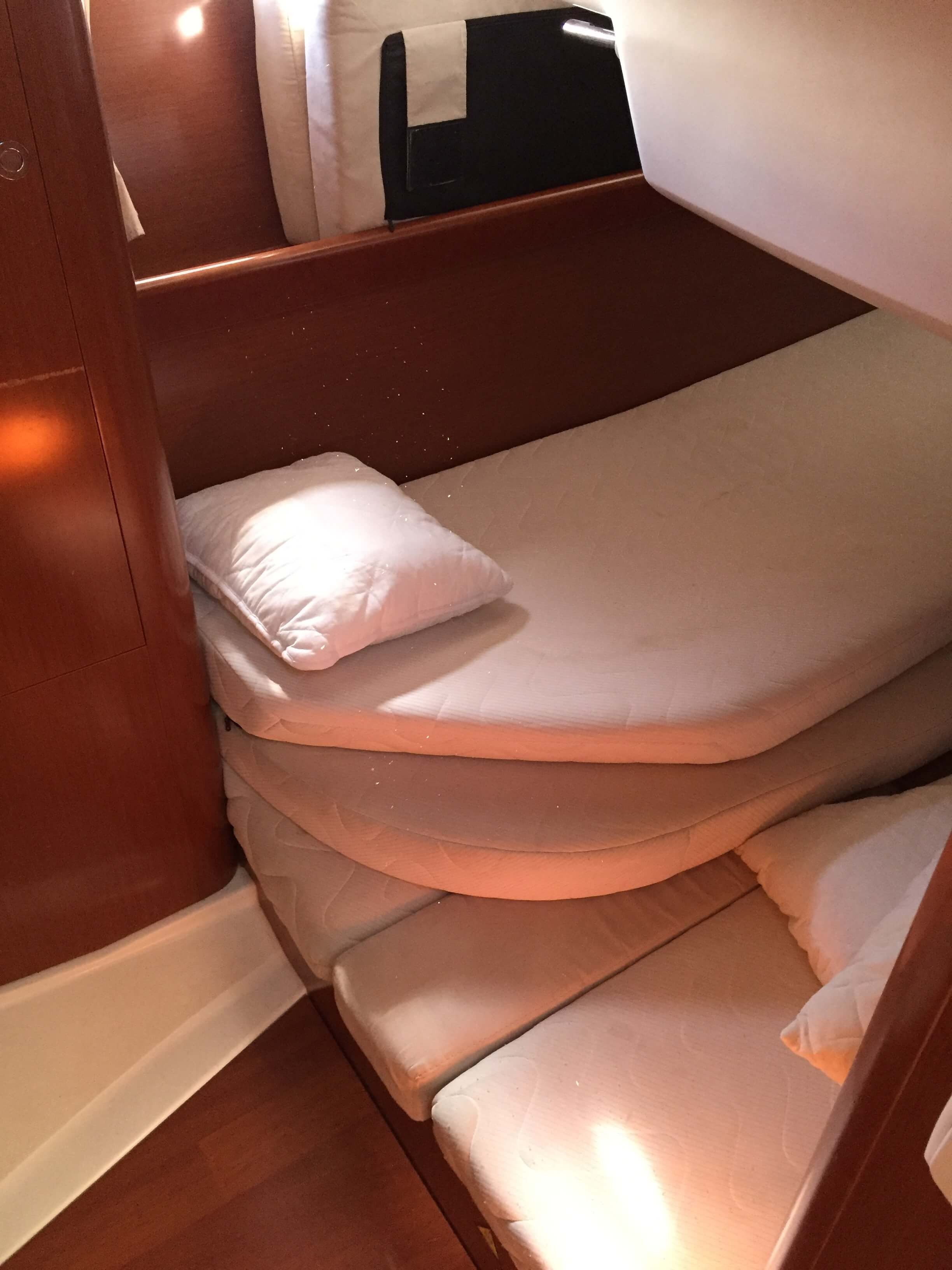 Beneteau Antares 36 | Galeb