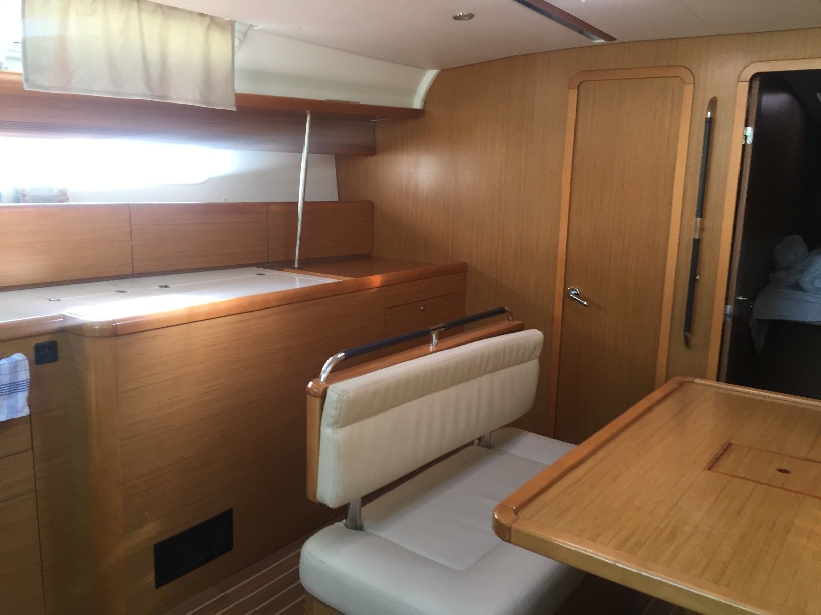 Jeanneau Sun Odyssey 49 | Ana B.