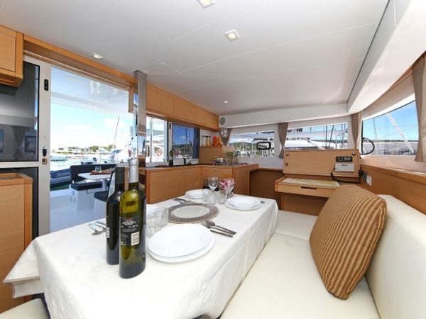 Lagoon 39 | Gin Tonic