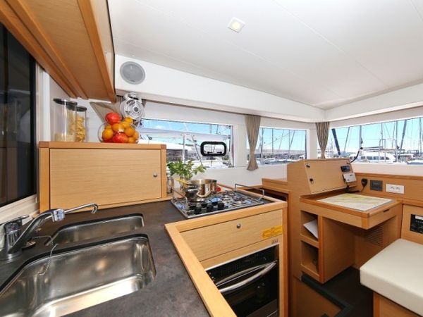 Lagoon 39 | Gin Tonic