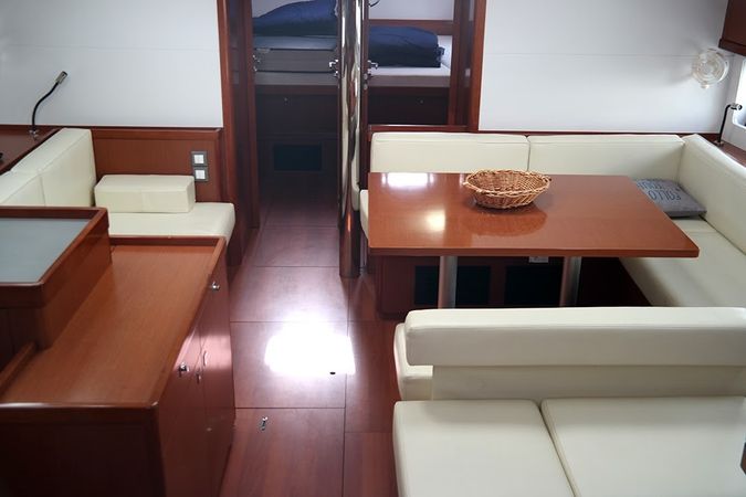 Beneteau Oceanis 55 | The Dreamer