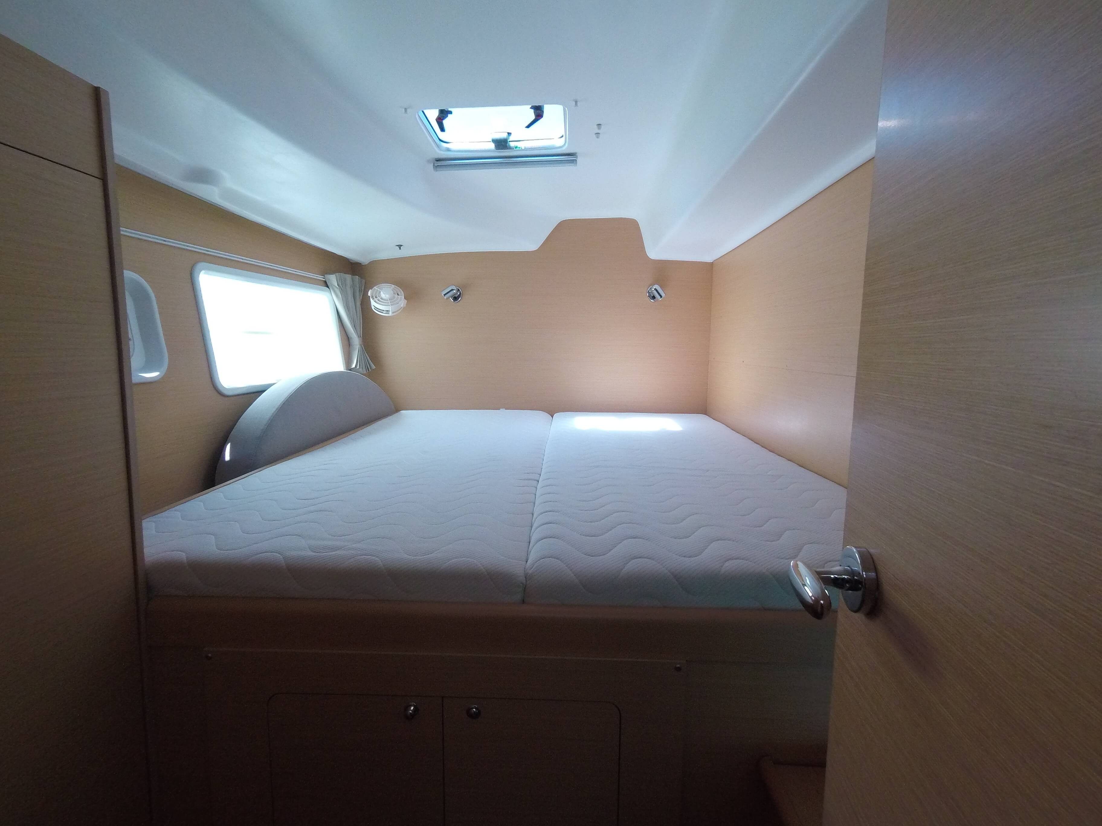 Lagoon 380 S2 | My Elisabeth