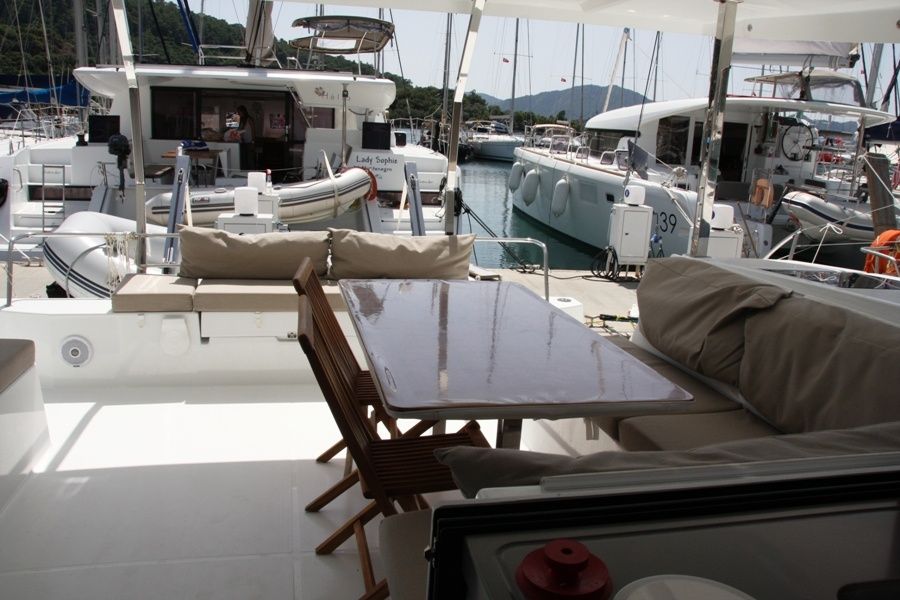 Fountaine Pajot Lucia 40 | Sky Maria