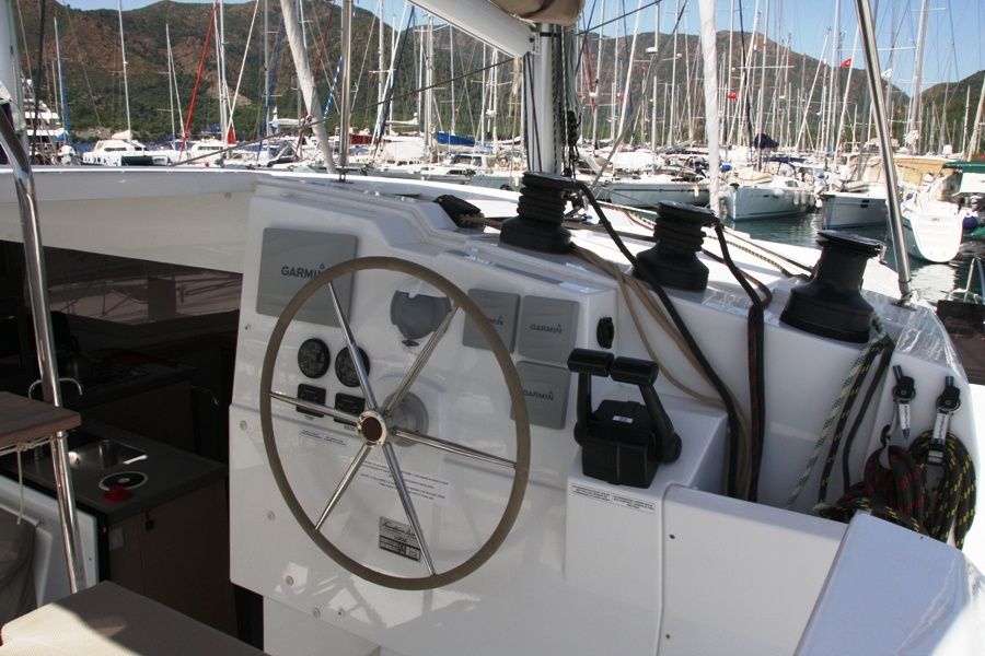 Fountaine Pajot Lucia 40 | Sky Maria