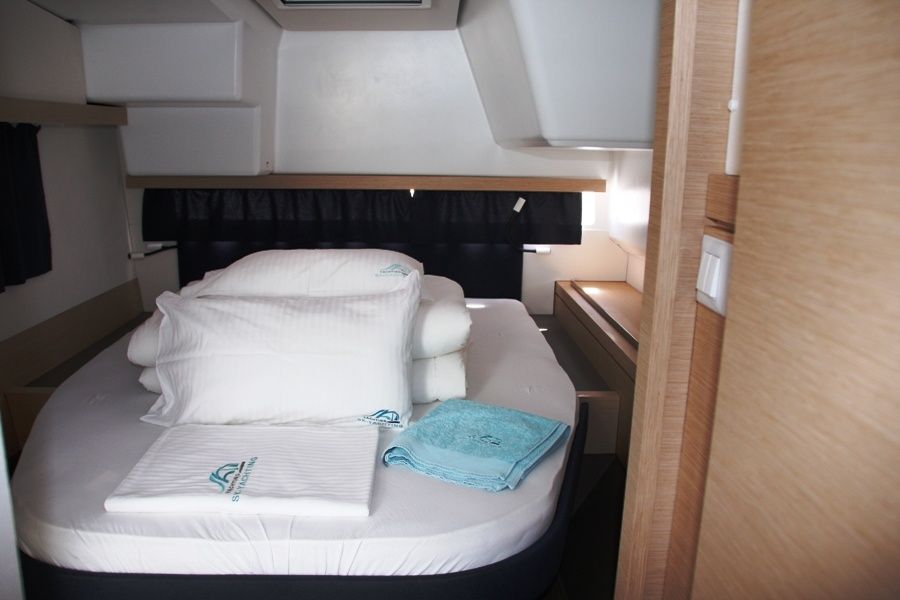 Fountaine Pajot Lucia 40 | Sky Maria