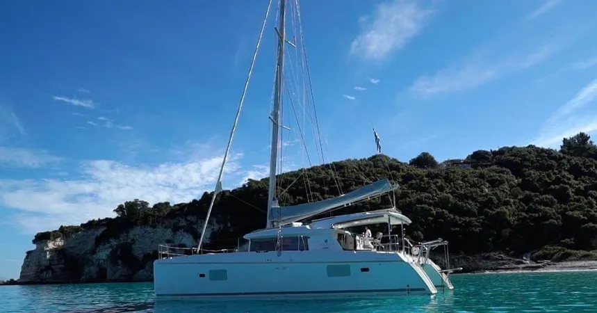 Lagoon 421 | Nirvana1