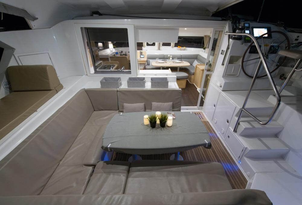 Lagoon 421 | Nirvana8
