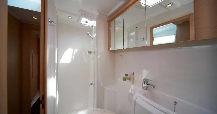 Lagoon 421 | Nirvana12