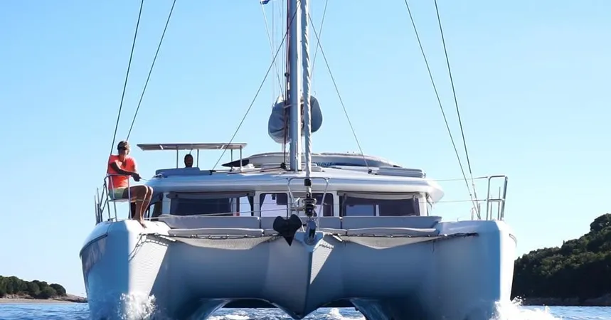 Lagoon 421 | Nirvana3