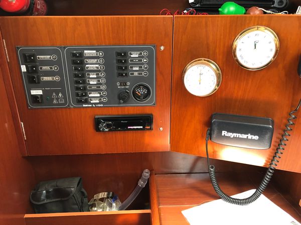 Beneteau Oceanis Clipper 373 | Mirfak