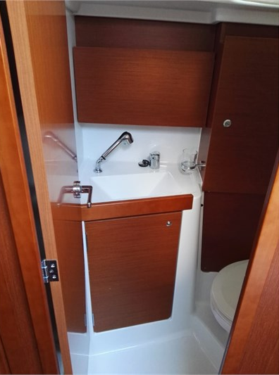 Beneteau Oceanis 38 | Dani