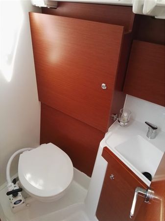 Beneteau Oceanis 38 | Dani