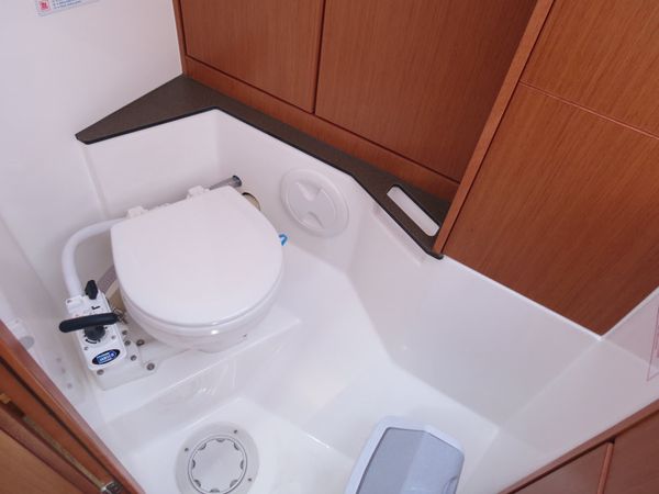 Bavaria Cruiser 37 | Odysseas