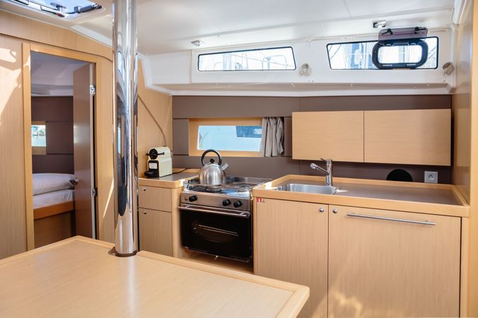Beneteau Oceanis 38 | Amaral
