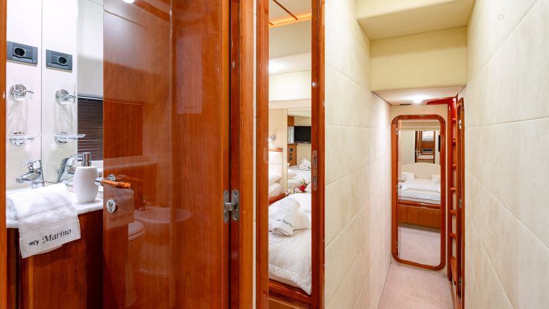 Ferretti 730 | My Marino