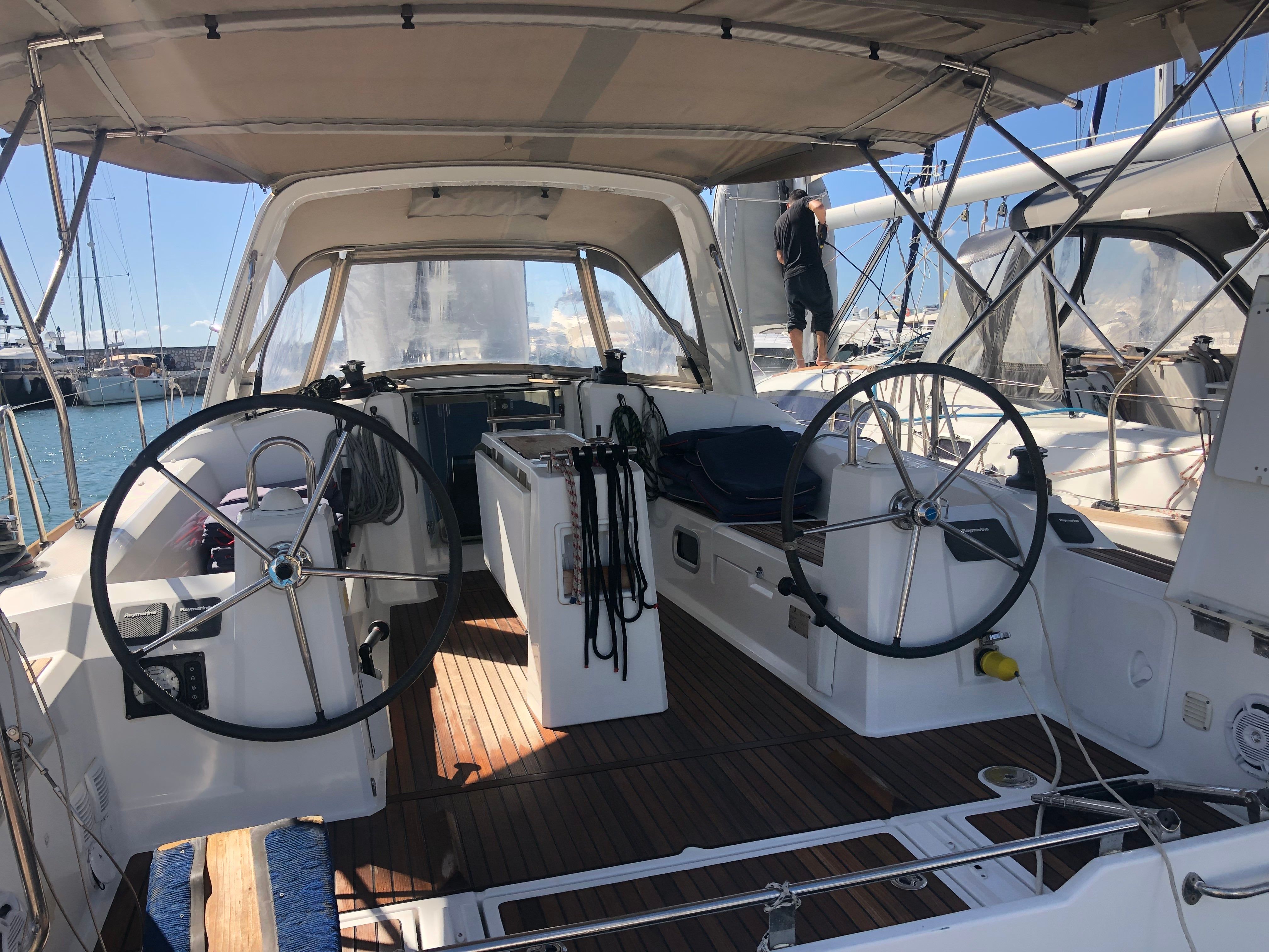 Beneteau Oceanis 38 | Karavas