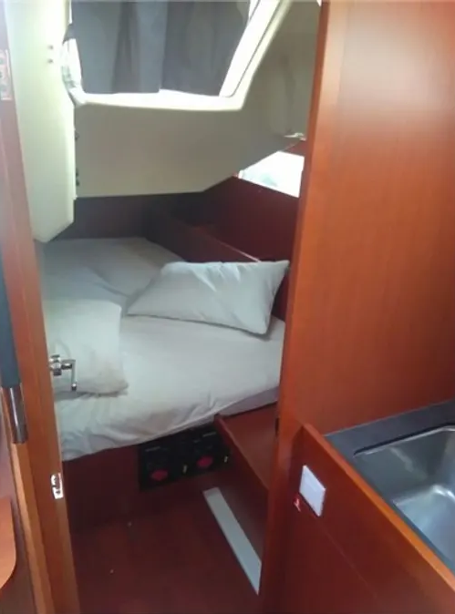 Beneteau Oceanis 41.1 | Vera