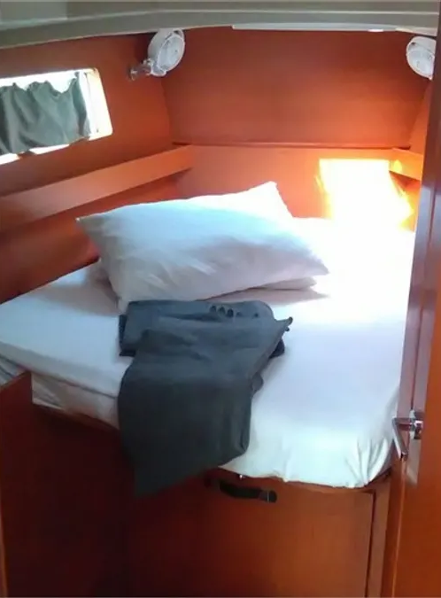 Beneteau Oceanis 41.1 | Vera