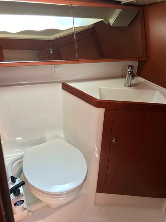 Beneteau Oceanis 41.1 | Vera