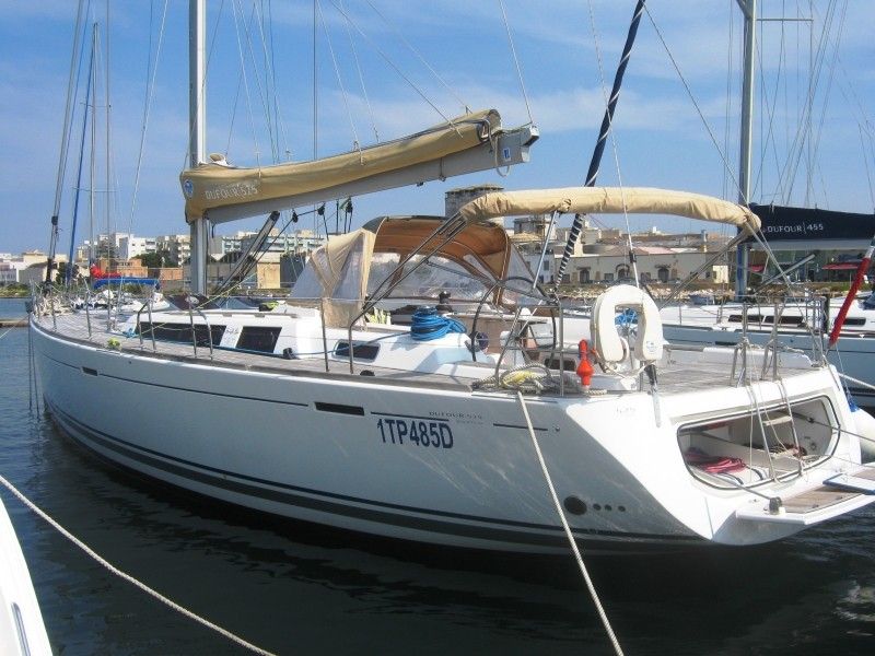 Dufour 525 | Rainbow