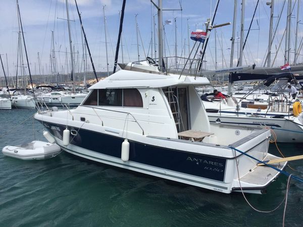 Beneteau Antares 10.80 | Nina