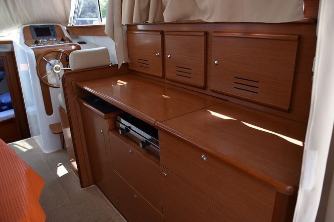Beneteau Antares 10.80 | Nina