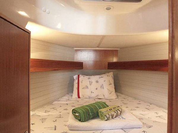Beneteau Oceanis Clipper 343 | Tombo