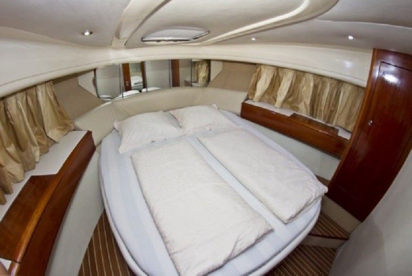 Fairline Phantom 40 | Julia