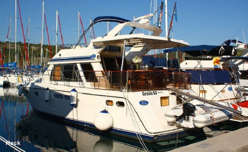 Yaretti 1570 | Grazia