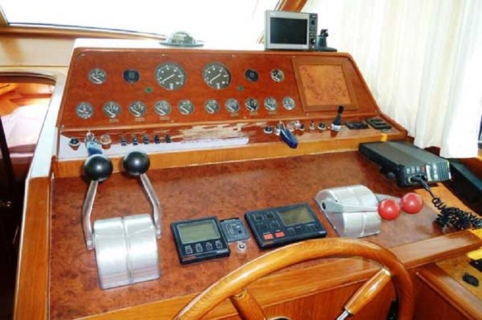 Yaretti 1570 | Grazia